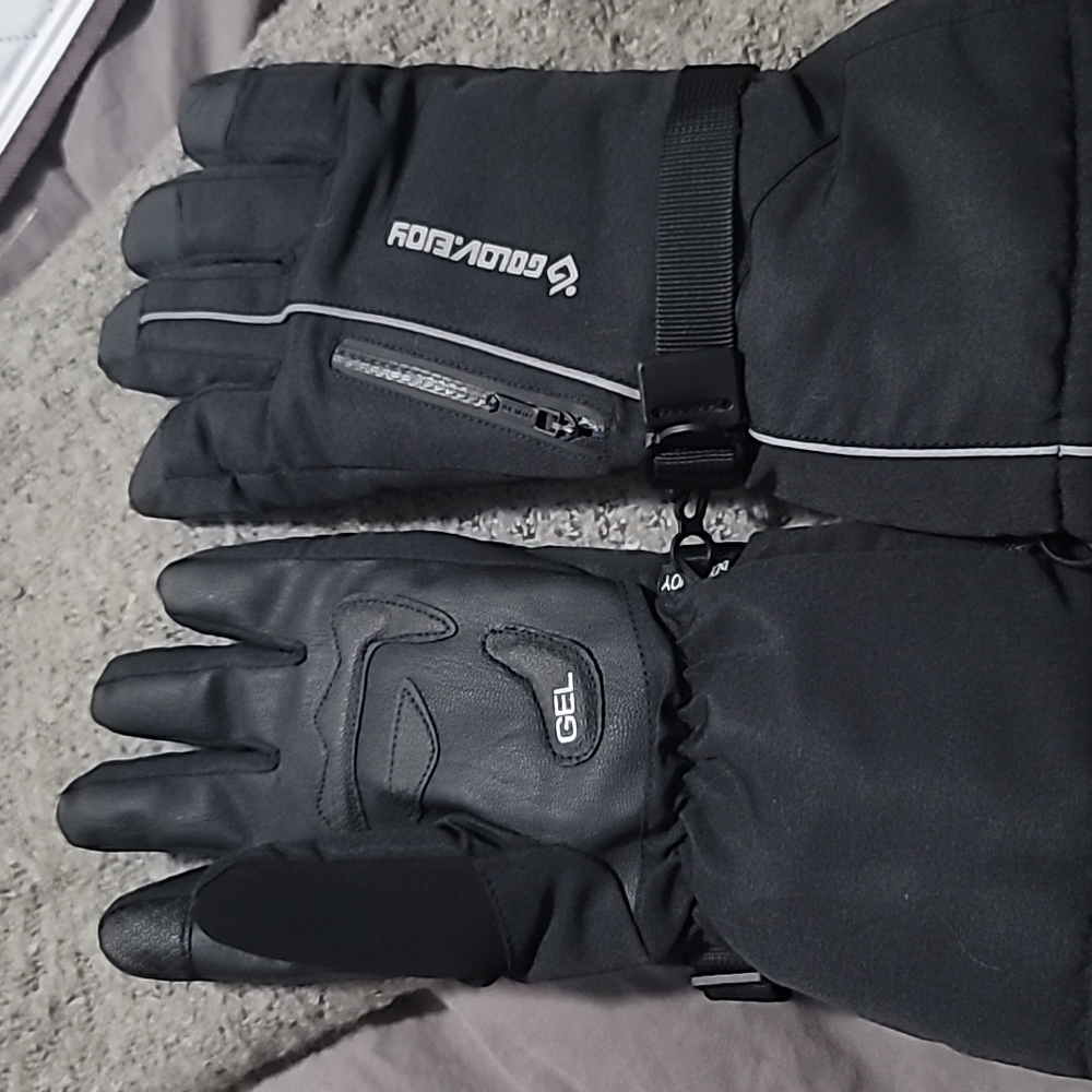 Snow gloves